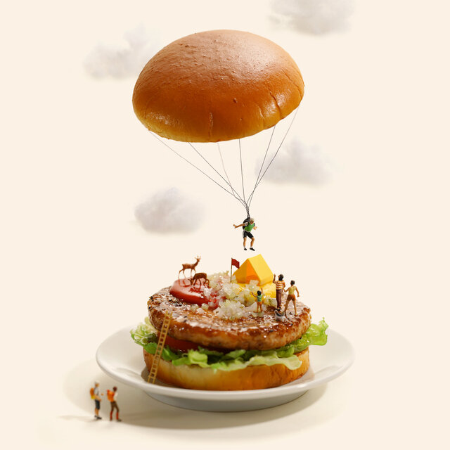 MINIATURE LIFE展2 ―田中達也 見立ての世界―